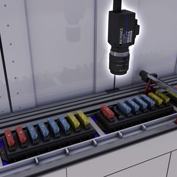 Detecting incorrectly assembled fuse boxes